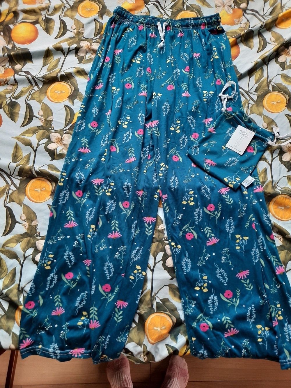 Hello Mello Women’s Midnight Mirage Wide-Leg Pajama Pants